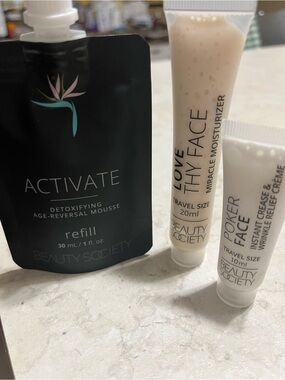 Beauty Society Activate Detoxifying Mousse Refill & Miracle Moisturizer - Black